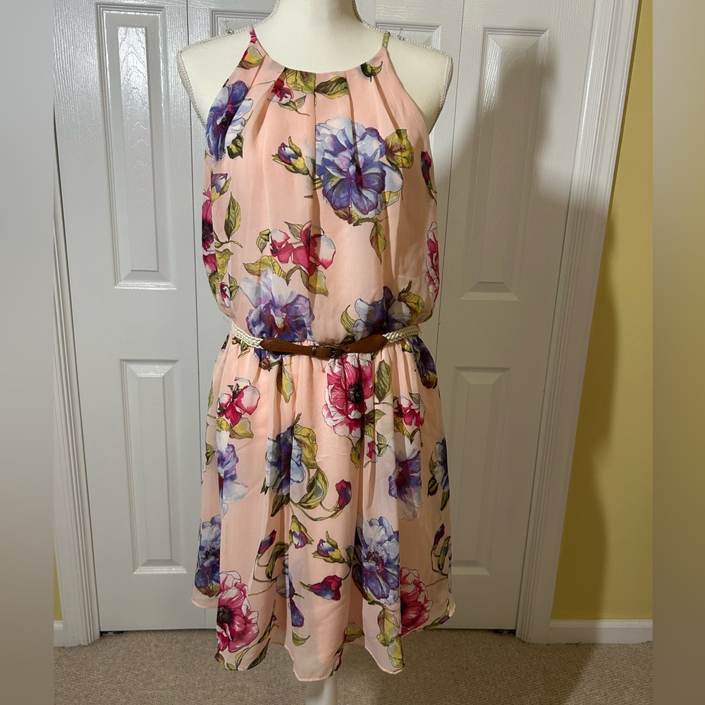 Casual XL Floral dress, New with Tags